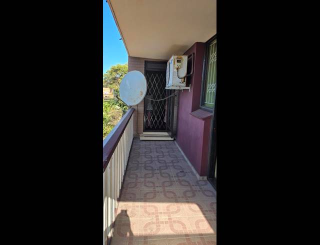 3 BEDROOM APARTMENT FOR SALE IN BEREA